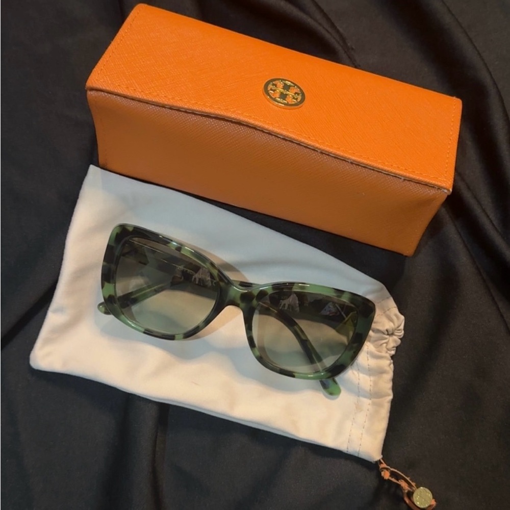 Tory Burch Green Designer Sunglasses with Classic Style